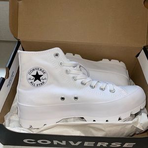 Converse all star chuck taylor lugged high tops!